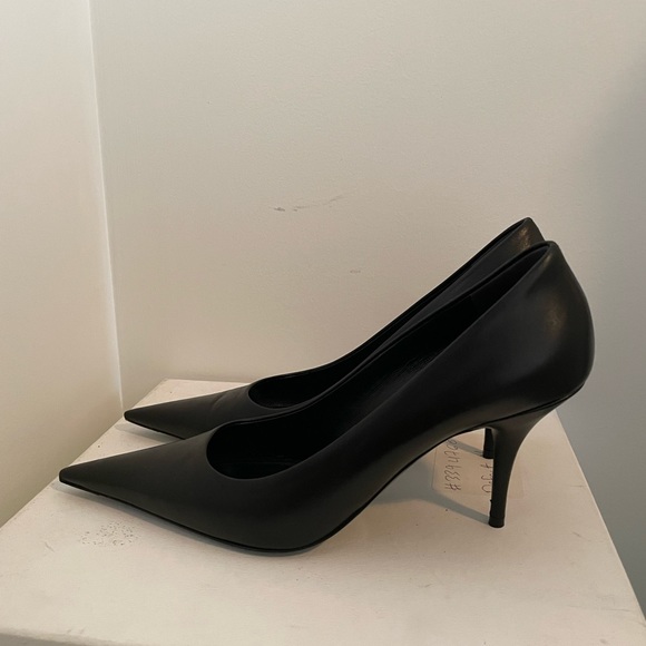 Black Balenciaga knife pointed pumps - Picture 2 of 5